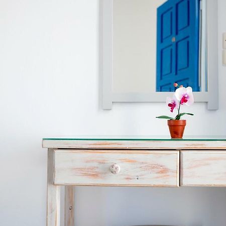 Lalos Rooms Parikia  Ngoại thất bức ảnh