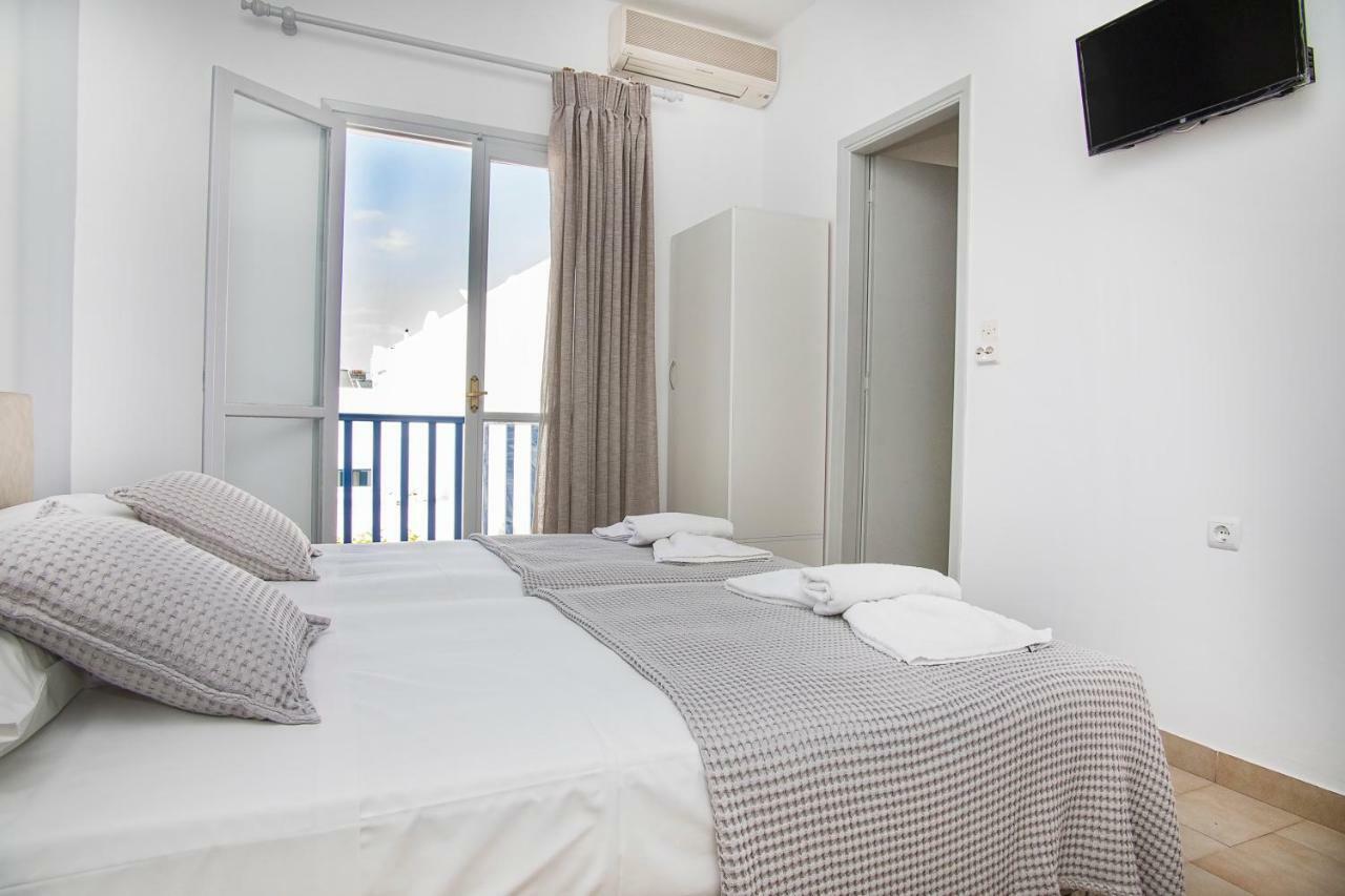 Lalos Rooms Parikia  Ngoại thất bức ảnh